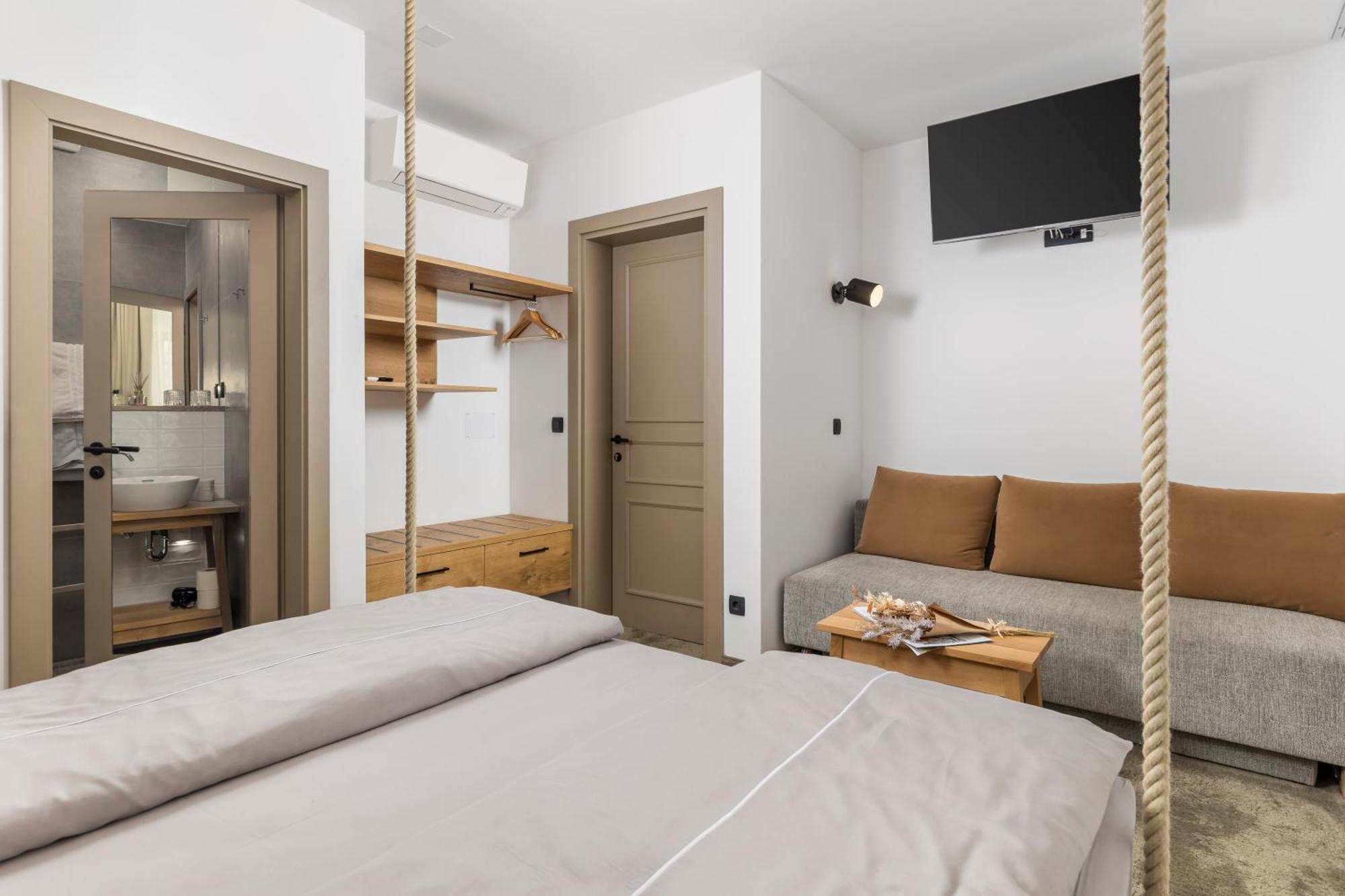 Pula Residence Rooms And Apartments Old City Center Екстер'єр фото
