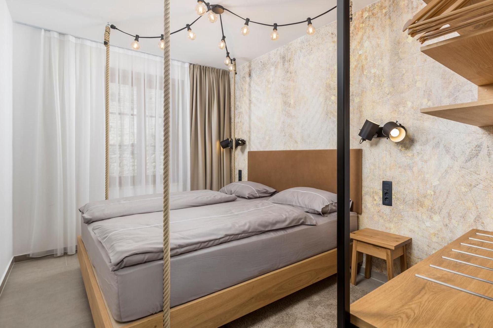 Pula Residence Rooms And Apartments Old City Center Екстер'єр фото