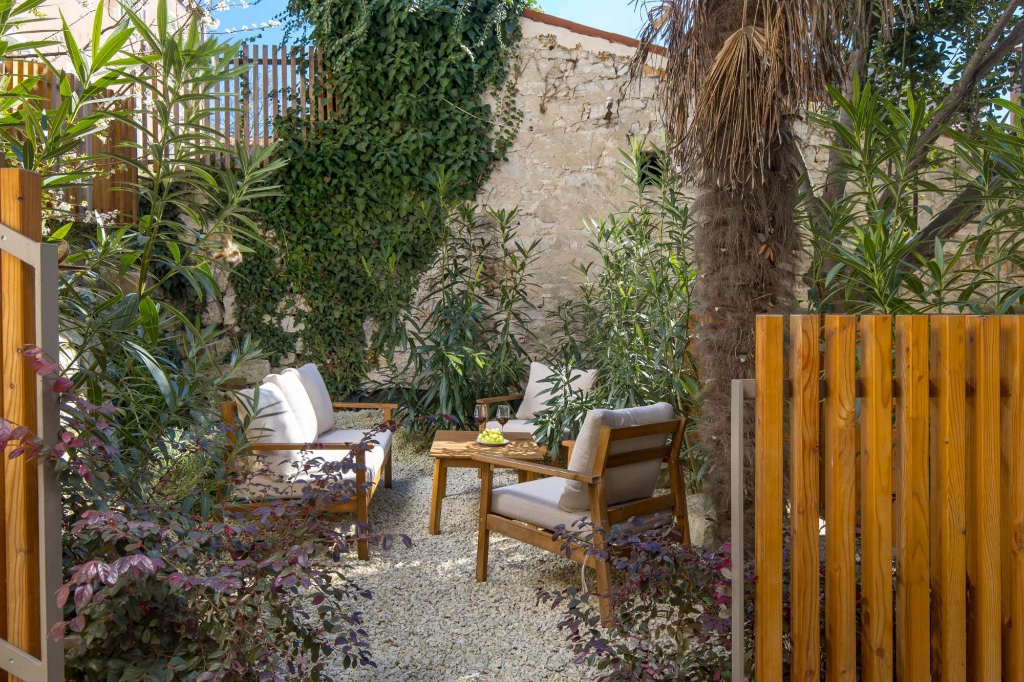 Pula Residence Rooms And Apartments Old City Center Екстер'єр фото