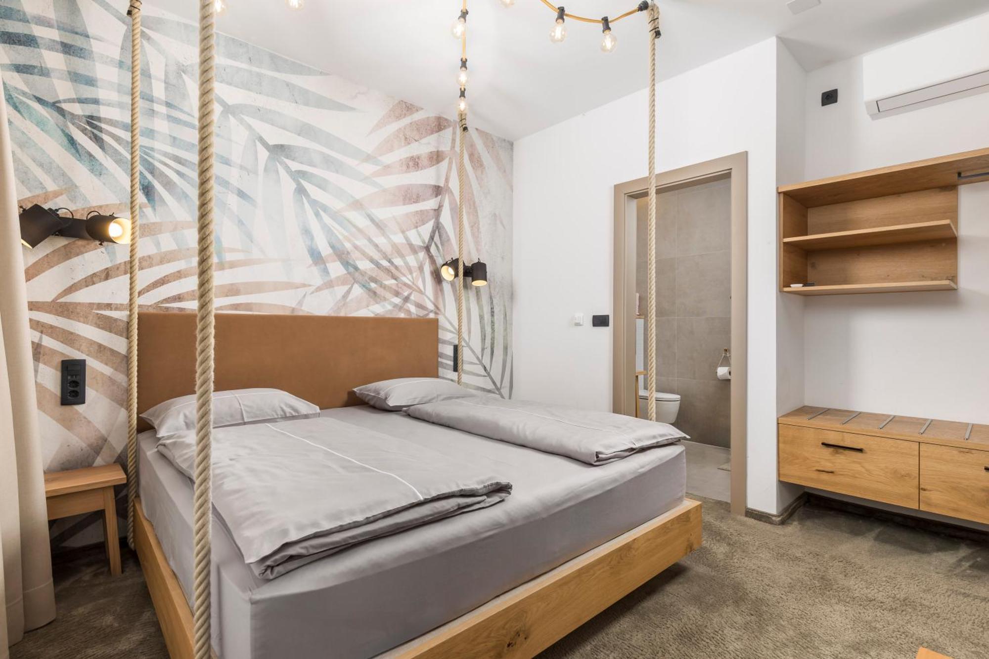Pula Residence Rooms And Apartments Old City Center Екстер'єр фото